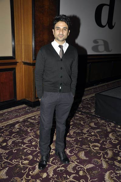 'डेल्ही बेली' की कामयाबी पर थिरके सितारे । म्‍यूजिक लांच