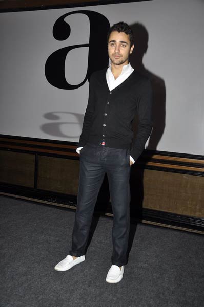 'डेल्ही बेली' की कामयाबी पर थिरके सितारे । म्‍यूजिक लांच