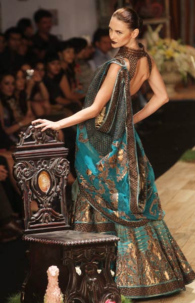 24 जुलाई 2011: तस्‍वीरों में दिनभर की बड़ी खबरें | पढ़ें