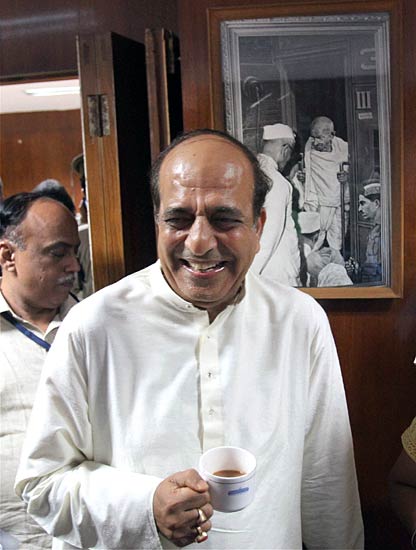 14 जुलाई 2011: तस्‍वीरों में देखें दिनभर की खबरें