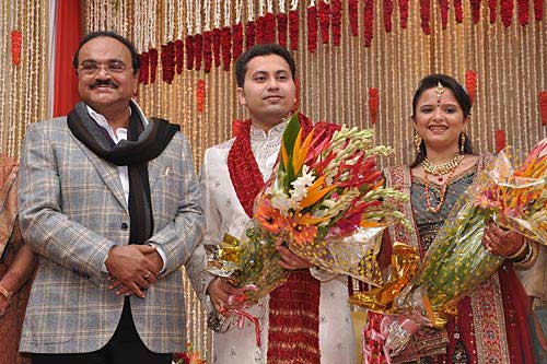 डॉ शैफाली की शादी में बॉलीवुड हस्‍तियां । फोटो: प्रेम कहानी