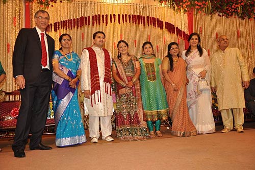 डॉ शैफाली की शादी में बॉलीवुड हस्‍तियां । फोटो: प्रेम कहानी