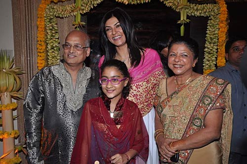 डॉ शैफाली की शादी में बॉलीवुड हस्‍तियां । फोटो: प्रेम कहानी