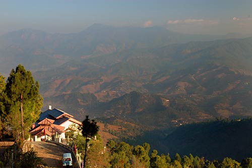 उत्तराखंड में धर्म-कर्म व सैर-सपाटे का आनंद