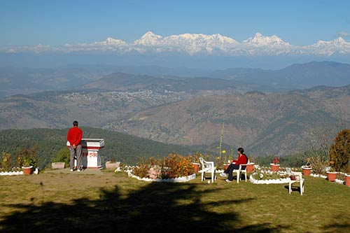 उत्तराखंड में धर्म-कर्म व सैर-सपाटे का आनंद