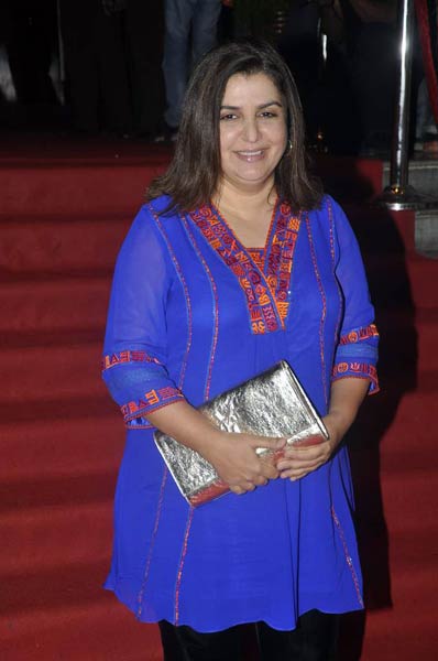 'ताज एक्‍सप्रेस' के मंचन पर सितारे  | बिना मेकअप अभिनेत्रियां