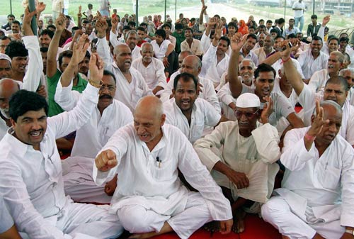 20 जुलाई 2011: तस्‍वीरों में दिनभर की बड़ी खबरें  | पढ़ें