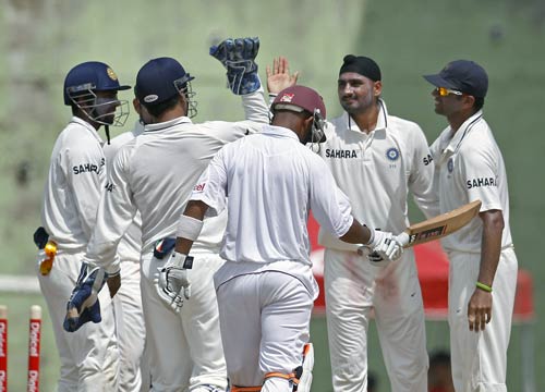 हरभजन ने पूरे किए 400 टेस्‍ट विकेट...