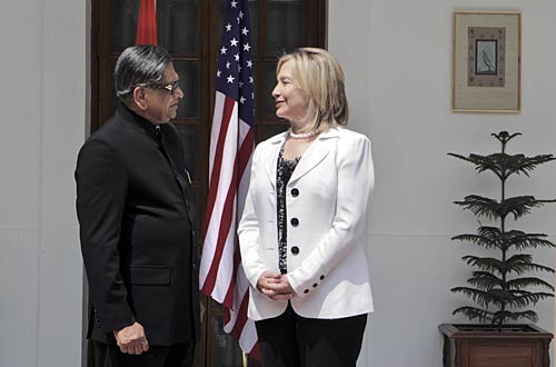 हिलेरी-कृष्णा बातचीत में आतंक अहम मुद्दा