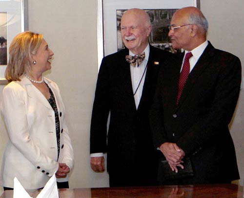 हिलेरी-कृष्णा बातचीत में आतंक अहम मुद्दा