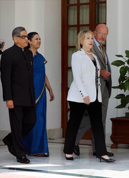 हिलेरी-कृष्णा बातचीत में आतंक अहम मुद्दा