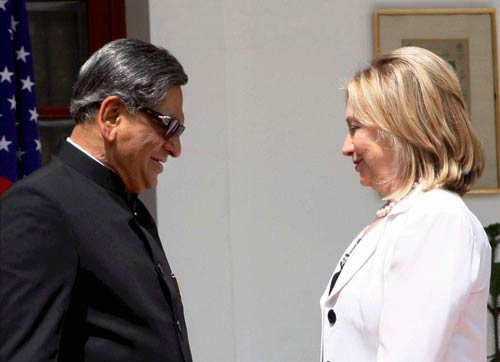 हिलेरी-कृष्णा बातचीत में आतंक अहम मुद्दा
