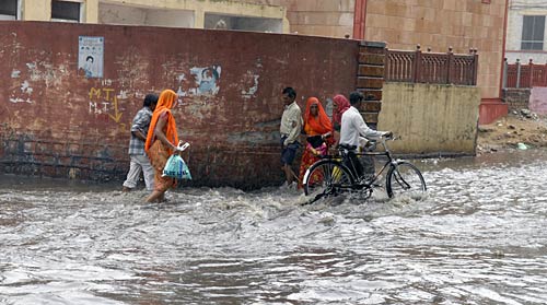 जयपुर में जमकर बरसे बादल...