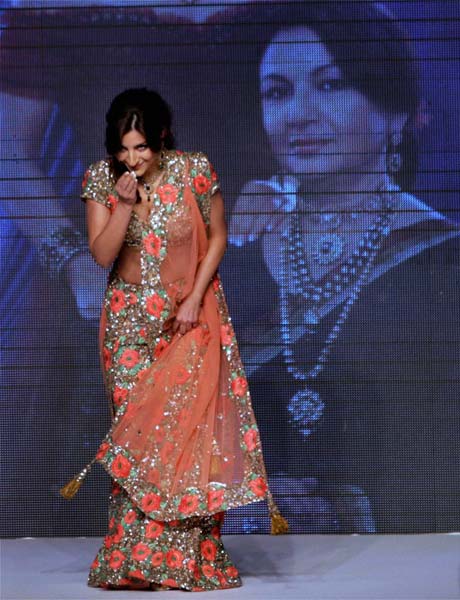 31 जुलाई 2011: तस्‍वीरों में देखें दिनभर की बड़ी खबरें  | पढ़ें