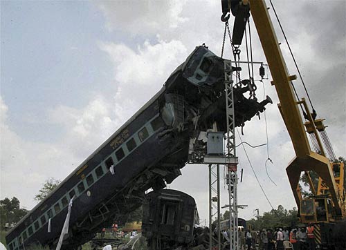 देखें कैसे कालका मेल बनी मौत एक्‍सप्रेस |  वीडियो देखें