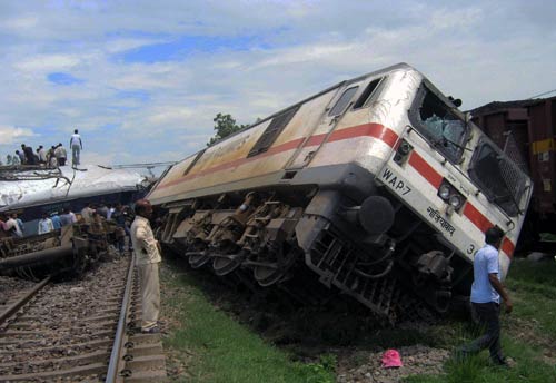 देखें कैसे कालका मेल बनी मौत एक्‍सप्रेस |  वीडियो देखें