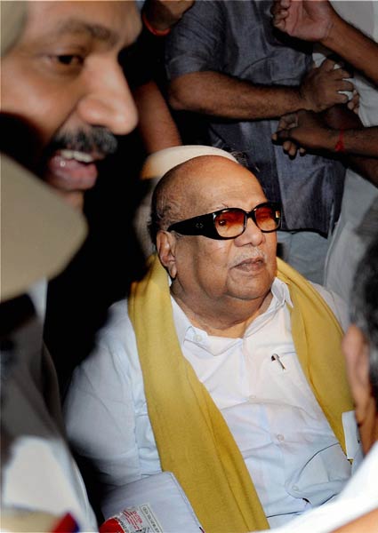 23 जुलाई 2011: तस्‍वीरों में दिनभर की बड़ी खबरें | पढ़ें