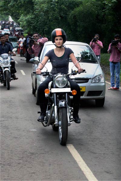 बीते सप्‍ताह बॉलीवुड की हलचल | स्विमसूट में जलपरियां