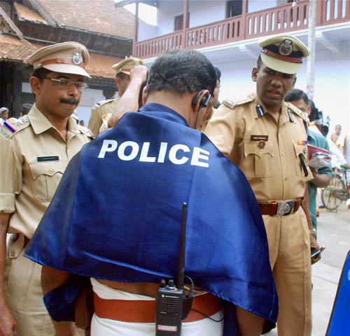 8 जुलाई 2011: तस्‍वीरों में देखें दिनभर की बड़ी खबरें