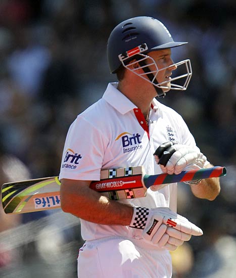 लार्ड्स टेस्टः चौथे दिन इंग्लैंड के प्रायर चमके