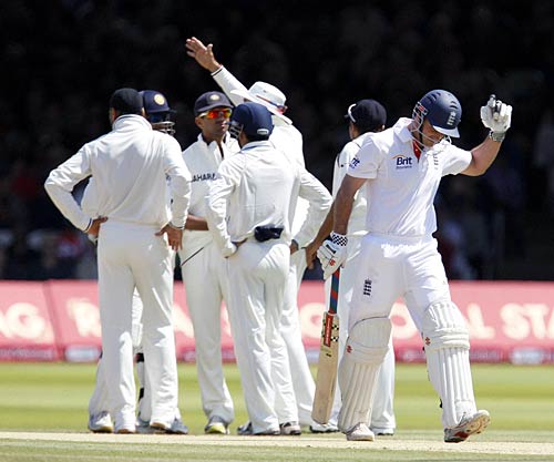 लार्ड्स टेस्टः चौथे दिन इंग्लैंड के प्रायर चमके
