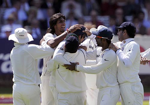 लार्ड्स टेस्टः चौथे दिन इंग्लैंड के प्रायर चमके