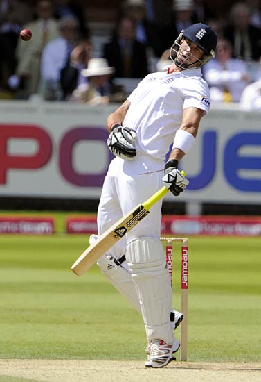 लार्ड्स टेस्टः चौथे दिन इंग्लैंड के प्रायर चमके