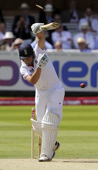 लार्ड्स टेस्टः चौथे दिन इंग्लैंड के प्रायर चमके