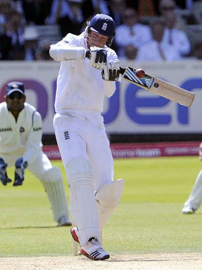 लार्ड्स टेस्टः चौथे दिन इंग्लैंड के प्रायर चमके