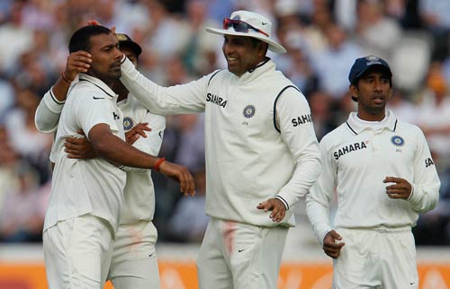 लार्डस टेस्‍ट, दूसरा दिन: पीटरसन का दोहरा शतक