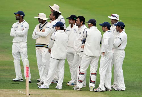 लार्डस टेस्‍ट, दूसरा दिन: पीटरसन का दोहरा शतक