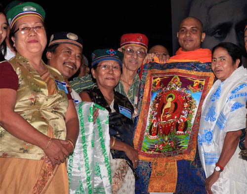 30 जुलाई 2011: तस्‍वीरों में देखें दिनभर की बड़ी खबरें | पढ़ें