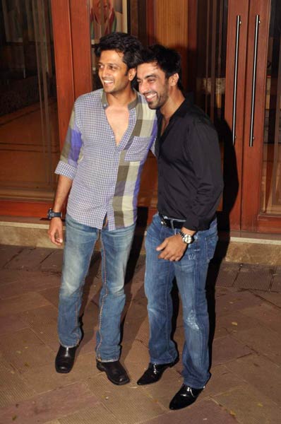 मान्‍यता दत्त की बर्थडे में सितारे | बिना मेकअप अभिनेत्रियां