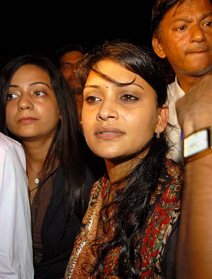 मारिया की प्रेस कांफ्रेस में जमकर हुआ हंगामा...