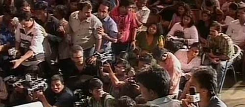 मारिया की प्रेस कांफ्रेस में जमकर हुआ हंगामा...