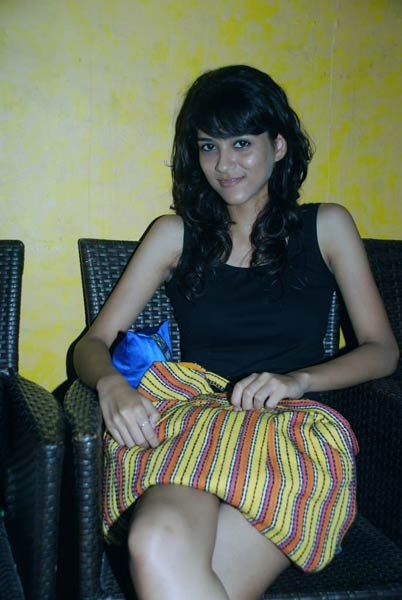 फैशन की जंग में नुमाइश के तीर... | 'सविता भाभी' के जलवे 