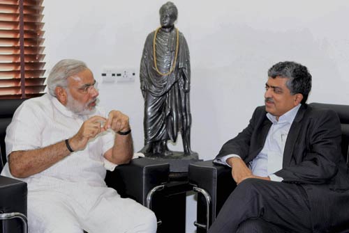 26 जुलाई 2011: तस्‍वीरों में देखें दिनभर की बड़ी खबरें | पढ़ें