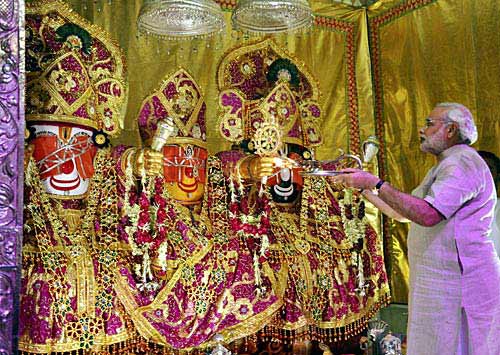 2 जुलाई 2011: तस्‍वीरों में देखें दिनभर की बड़ी खबरें