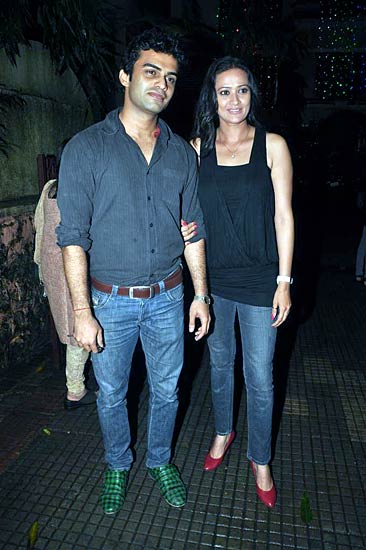 'मर्डर-2' की स्‍पेशल स्‍क्रीनिंग | जैक्लीन-इमरान की हॉट जोड़ी