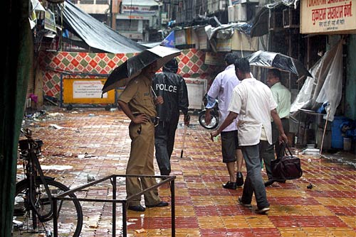 14 जुलाई 2011: तस्‍वीरों में देखें दिनभर की खबरें