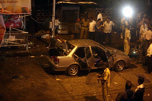 देखें विस्‍फोट के बाद मुंबई का क्या है हाल |  मुंबई ब्‍लास्‍ट