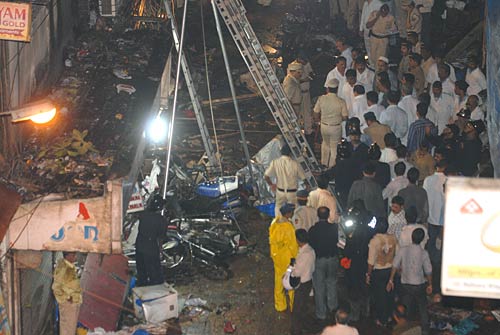 देखें विस्‍फोट के बाद मुंबई का क्या है हाल |  मुंबई ब्‍लास्‍ट