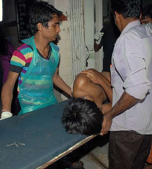 देखें विस्‍फोट के बाद मुंबई का क्या है हाल |  मुंबई ब्‍लास्‍ट