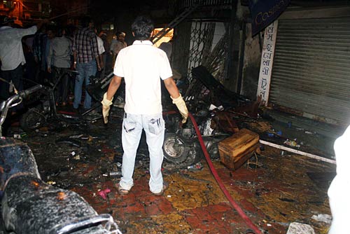 देखें विस्‍फोट के बाद मुंबई का क्या है हाल |  मुंबई ब्‍लास्‍ट