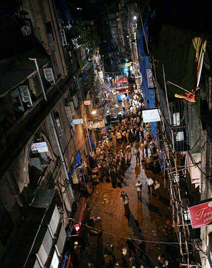 देखें विस्‍फोट के बाद मुंबई का क्या है हाल |  मुंबई ब्‍लास्‍ट