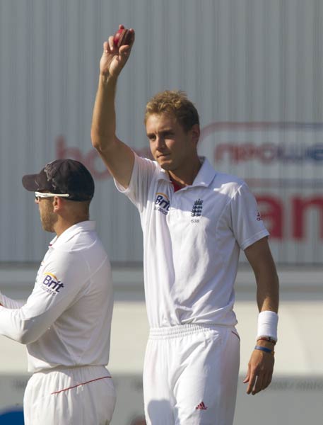 नॉटिंघम टेस्‍ट: दूसरे दिन द्रविड़ और ब्रॉड ने अपनी चमक बिखेरी