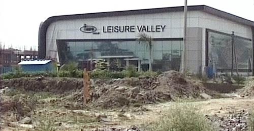 नोएडा एक्सटेंशनः किसान मस्त, निवेशक पस्त | प्रभावित प्रोजेक्‍ट