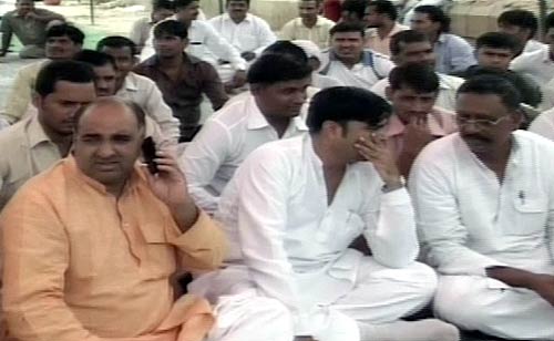 क्यों टेंशन बना है नोएडा एक्सटेंशन