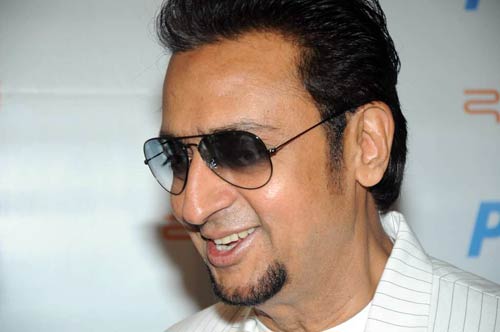 पेटा में समर्थन में बॉलीवुड की हस्तियां...। 'पेटा' में सुंदरियां