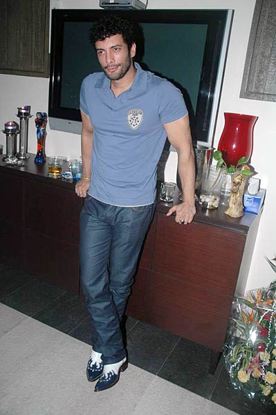 राहुल-डिम्‍पी की पार्टी में धमाल । मान्यता की पार्टी